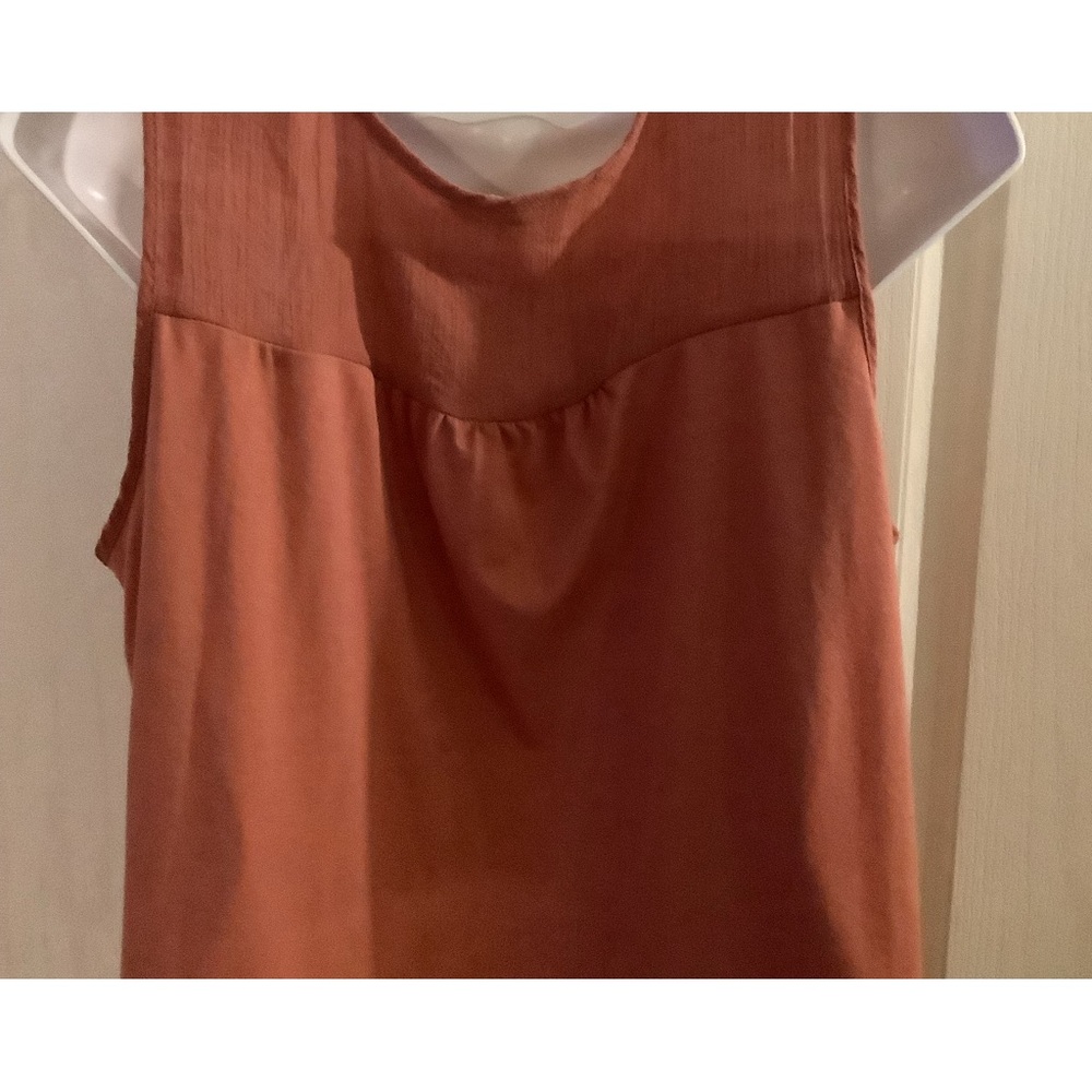 Top, light coral color, size large, brand Parallel Skies. - Picture 10 of 10